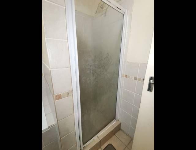 3 BEDROOM FLAT TO LET IN GLENWOOD